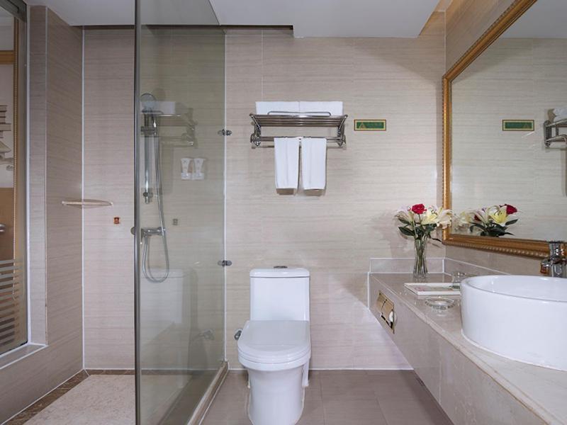 Vienna Classic Hotel Ganzhou Meilin Buitenkant foto